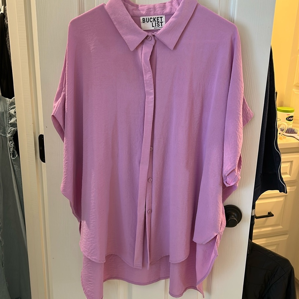 Bucket List lilac blouse size large